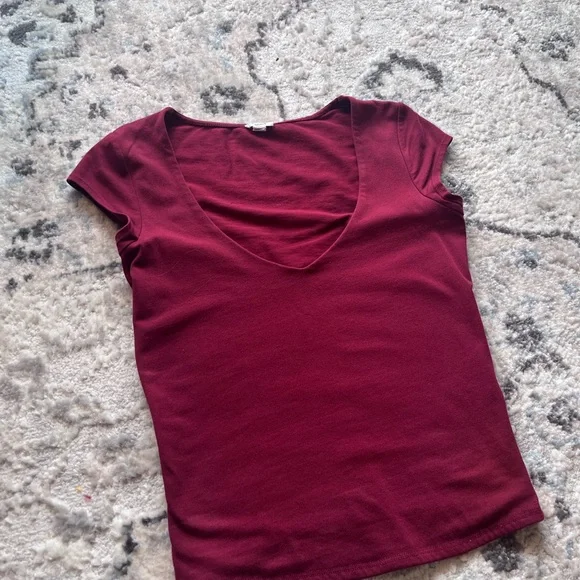 Red Garage Top - Picture 2 of 3